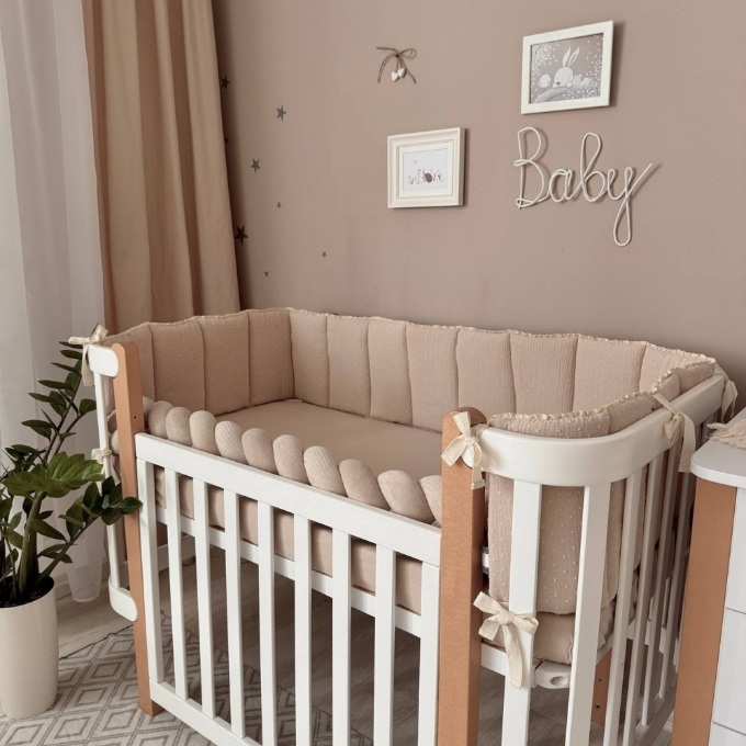 Protectie laterala patut bebe din muselina – Buline bej (5)